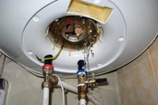 Que faire si la chaudière fuit?