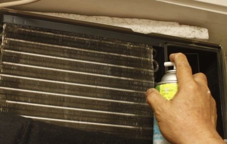 pour nettoyer les moyens de climatisation